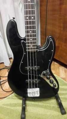 399210930_1_1000x700_fender-jazz-bass-deluxe-mim-kiev_rev006.jpg