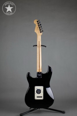fender-stratocaster-hss-2008-02.jpg
