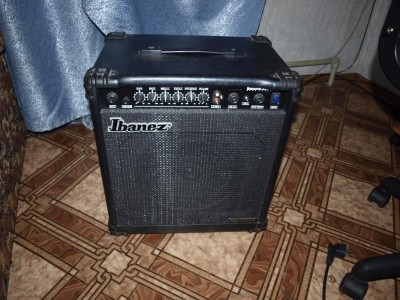 424574950_2_1000x700_kombousilitel-ibanez-sound-wave-sw35-fotografii.jpg