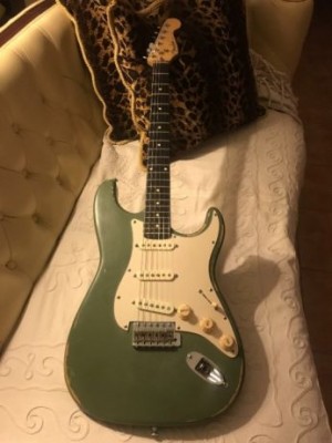 614477314_6_644x461_fender-custom-shop-stratocaster-.jpg