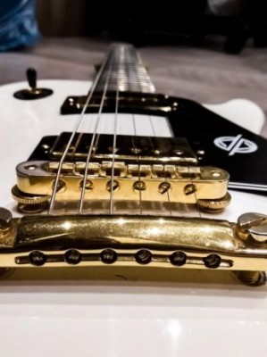 537659940_8_644x461_gibson-les-paul-studio-white-gold-ebony-.jpg