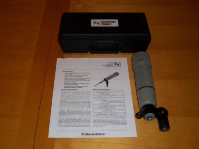ELECTRO VOICE RE 20.jpg