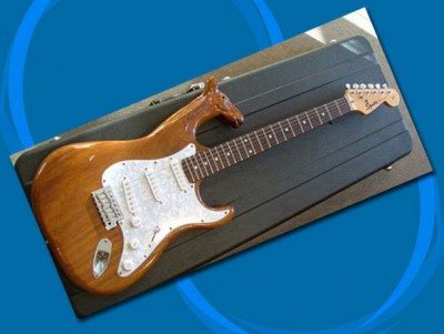 the-most-unusual-guitars-of-all-time13-1297148400.jpg