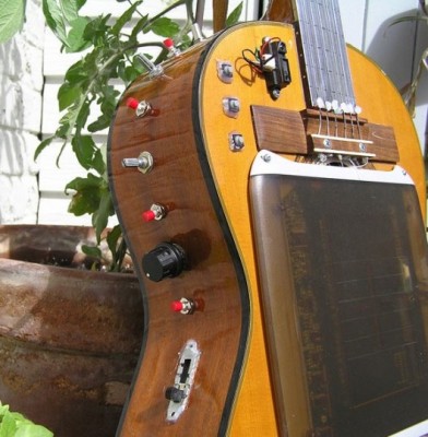 guitare_a_crayon-540x404.jpg