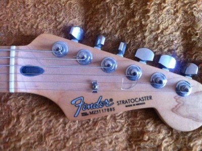131259209_5_1000x700_prodam-fender-stratocaster-zaporozhskaya-oblast.jpg