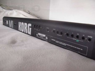 1-korg-m1-_rev001.jpg