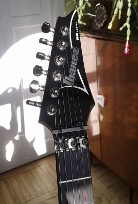 Ibanez_rg520_04.jpg