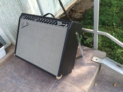 375042406_2_1000x700_prodam-obmenyayu-fender-twin-reverb-65-reissue-blackface-fotografii.jpg